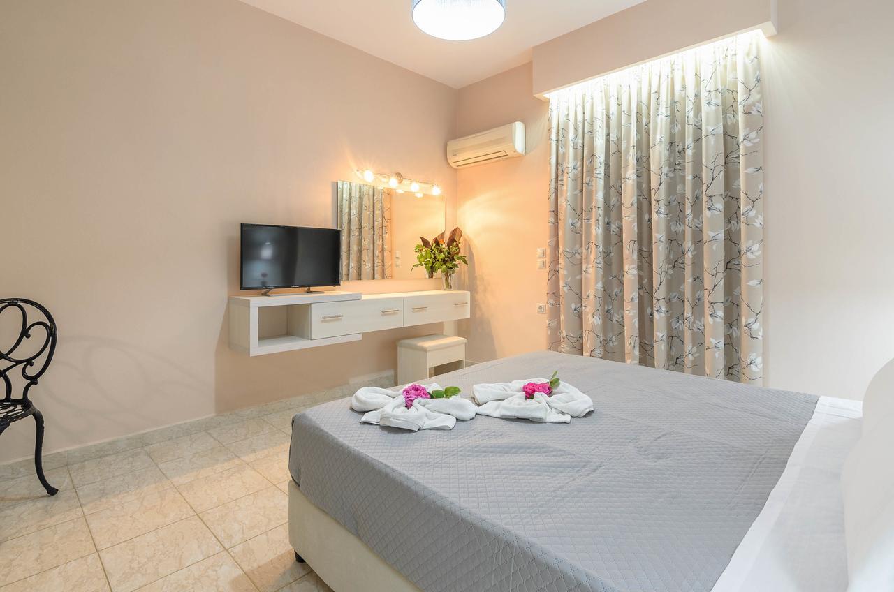 Artemis Apartments Kypseli Bagian luar foto