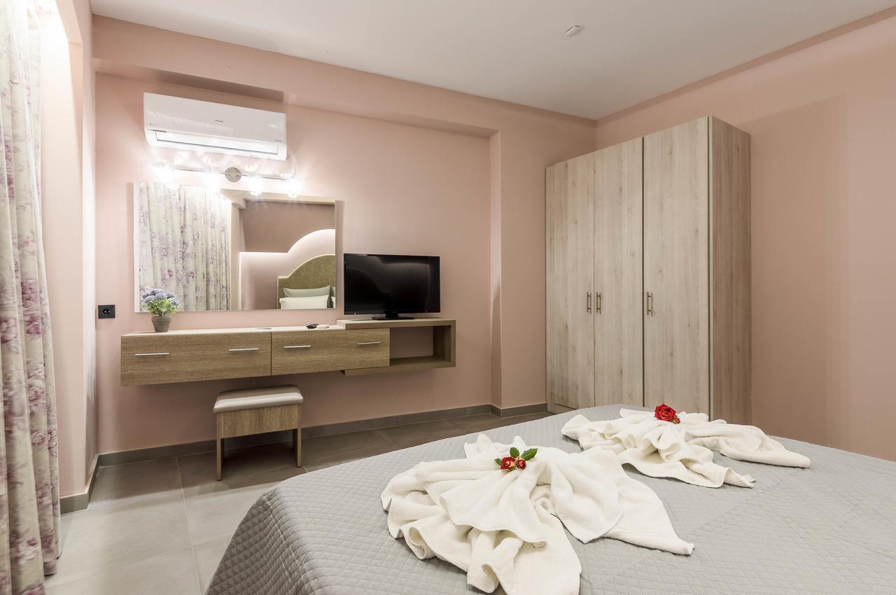 Artemis Apartments Kypseli Bagian luar foto